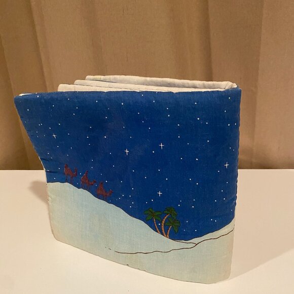 Follow The Star Fabric Soft Book Child’s Story of the First Christmas 8"x9.5" - Picture 5 of 5